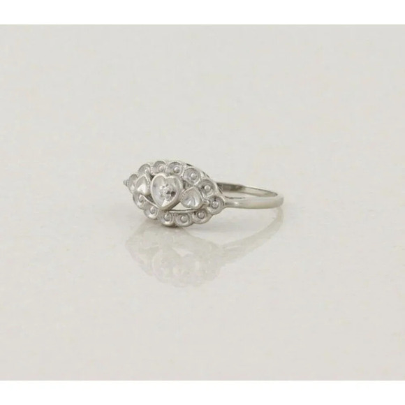10k White Gold Diamond Heart Art Deco Ring Size 6 1/2 - Picture 5 of 7